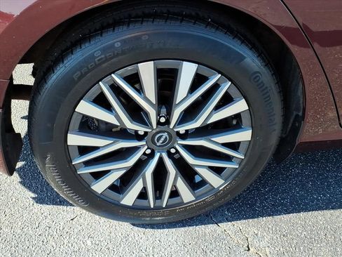 Used 2023 Nissan Altima 2.5 SV w/ SV Premium Package FWD image 20