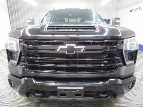 Used 2024 Chevrolet Silverado 2500 LTZ w/ LTZ Plus Package image 51