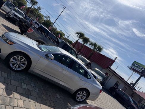 Used 2016 Chevrolet Impala LT w/ Convenience Package image 10