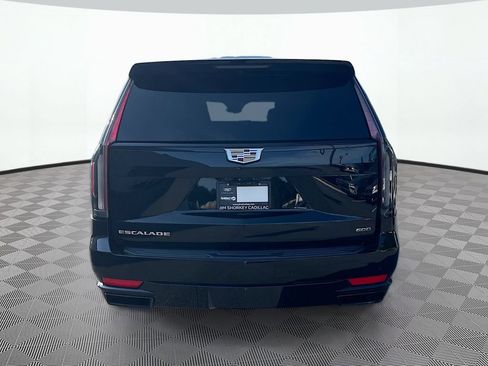 Used 2022 Cadillac Escalade ESV Sport w/ Touring Package AWD/4WD image 7