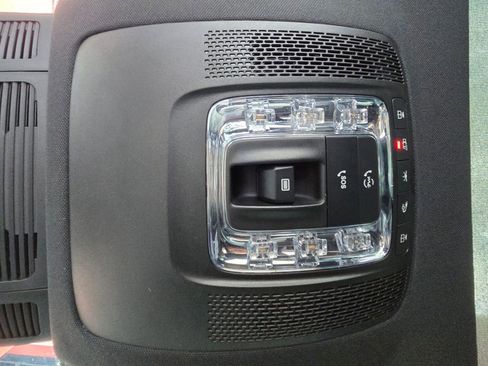 Used 2022 Mercedes-Benz GLE 53 AMG GLE 53 AMG image 32