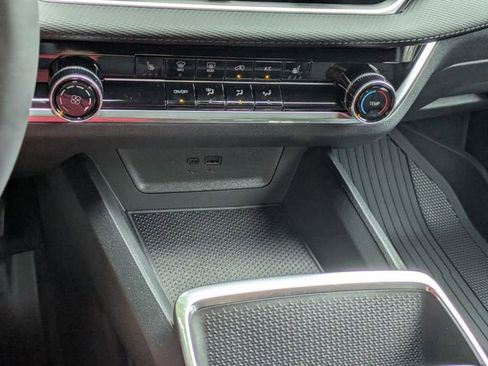 New 2026 Chevrolet Equinox LT w/ Safety and Technology Package FWD image 19