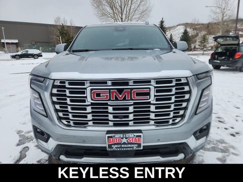 Used 2025 GMC Yukon Denali AWD/4WD image 10