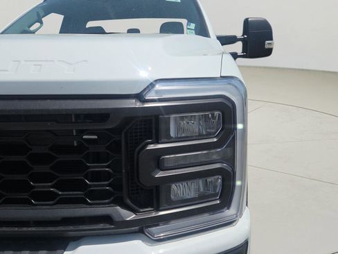 Used 2025 Ford F250 XL w/ STX Appearance Package AWD/4WD image 18