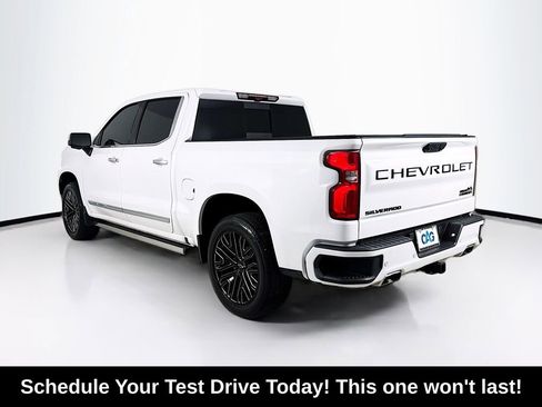 Used 2024 Chevrolet Silverado 1500 High Country w/ Technology Package AWD/4WD image 6
