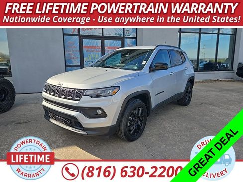 Used 2025 Jeep Compass Latitude w/ Altitude Special Edition AWD/4WD image 1