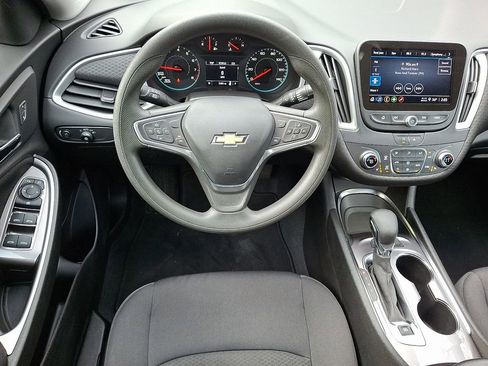 Used 2022 Chevrolet Malibu LT image 10
