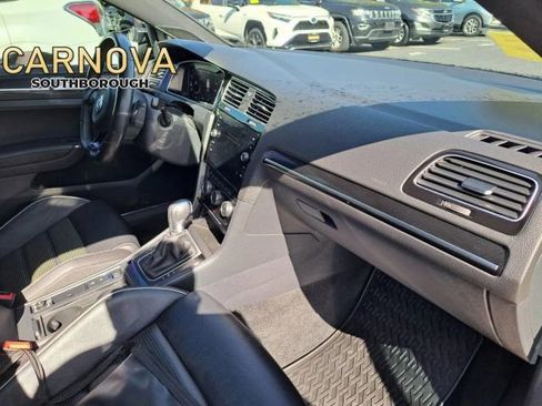 Used 2019 Volkswagen Golf R 4-Door image 16