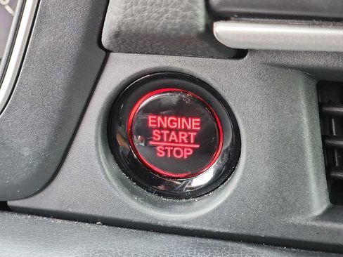 Used 2023 Honda Pilot Sport image 23