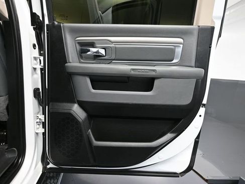 Used 2019 RAM 1500 Big Horn AWD/4WD image 38