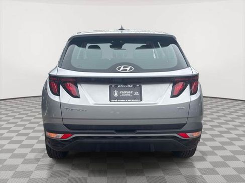 Used 2024 Hyundai Tucson SE AWD/4WD image 5