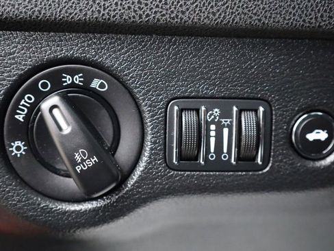 Used 2016 Dodge Charger SXT w/ Navigation & Travel Group image 33