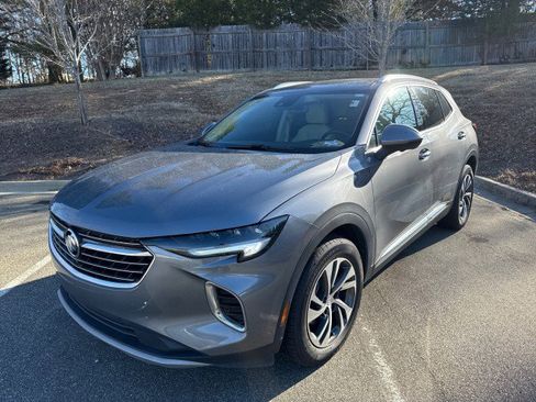 Used 2021 Buick Envision Essence w/ Technology Package I image 3