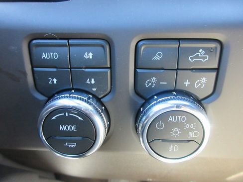 New 2026 GMC Sierra 1500 Denali w/ Denali Reserve Package image 18