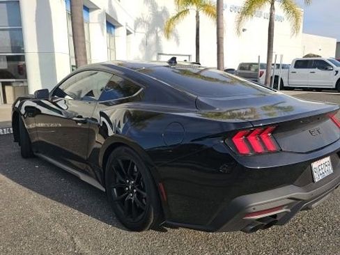 Used 2025 Ford Mustang GT Premium image 8