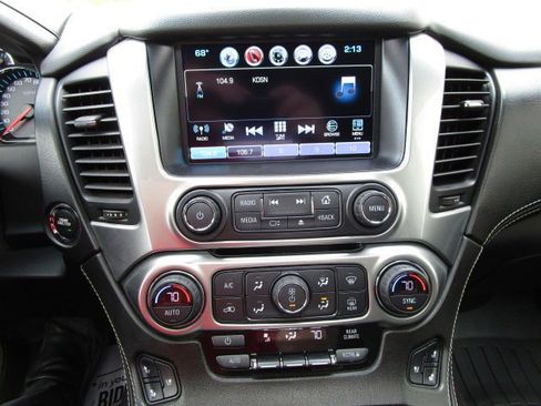 Used 2019 Chevrolet Tahoe Premier AWD/4WD image 23