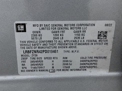 Used 2023 Buick Envision Essence w/ Sport Touring Package FWD image 11