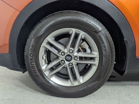 Used 2017 Hyundai Santa Fe Sport w/ 2.4L Tech Package 04 FWD image 11