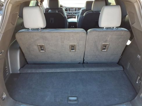 Used 2024 Buick Enclave Premium AWD/4WD image 16
