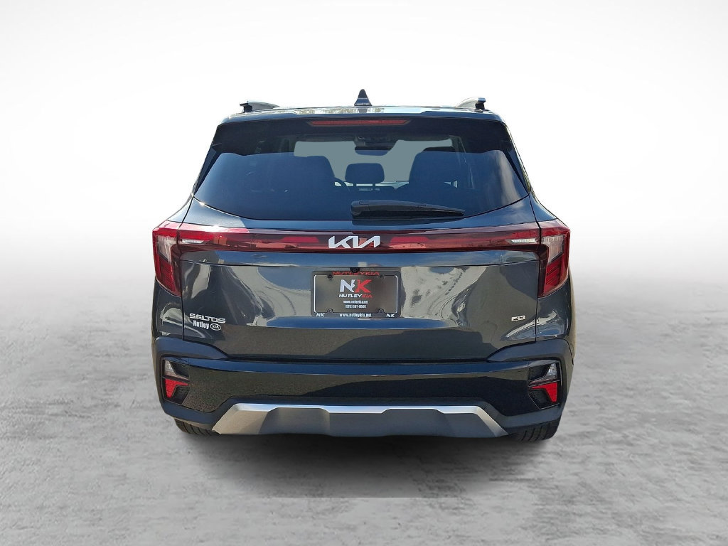Used 2024 Kia Seltos EX AWD/4WD image 5