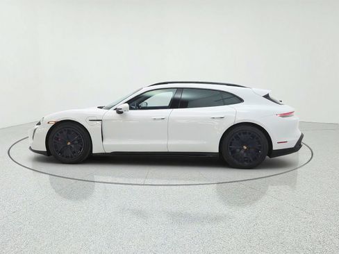 Used 2022 Porsche Taycan GTS w/ Technology Package AWD/4WD image 8
