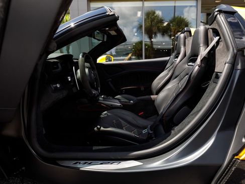 Used 2023 Maserati MC20 Spyder RWD image 21