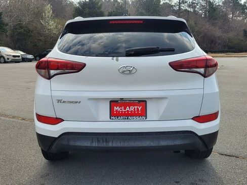 Used 2017 Hyundai Tucson SE image 4