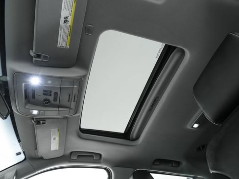 Used 2020 Chevrolet Tahoe LT image 41