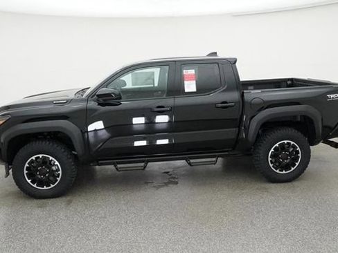 New 2025 Toyota Tacoma TRD Off-Road image 9