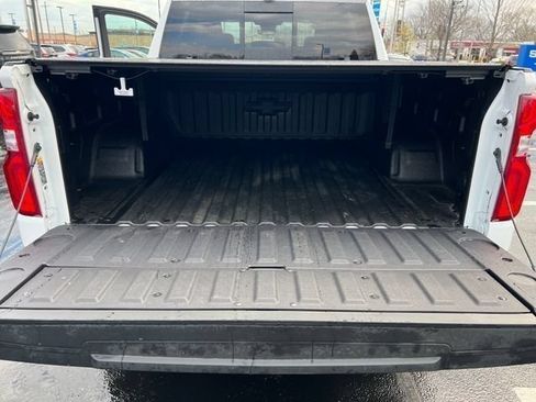 Certified 2026 Chevrolet Silverado 1500 ZR2 AWD/4WD image 37