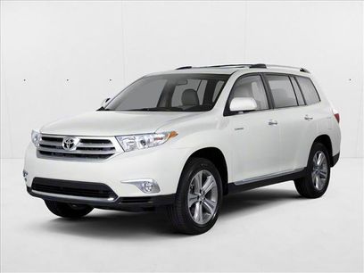 Used 2011 Toyota Highlander SE w/ Tow Pkg