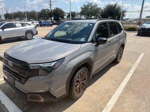 Used 2025 Subaru Forester Sport AWD/4WD image 1