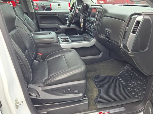 Used 2018 Chevrolet Silverado 1500 LTZ Z71 w/ LTZ Plus Package AWD/4WD image 7