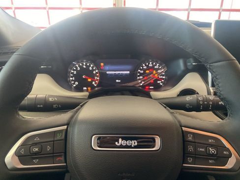 New 2026 Jeep Compass Limited image 21