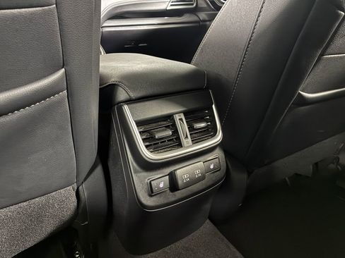 Used 2021 Subaru Outback Limited image 17