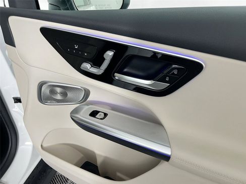 New 2026 Mercedes-Benz GLC 300 4MATIC image 28