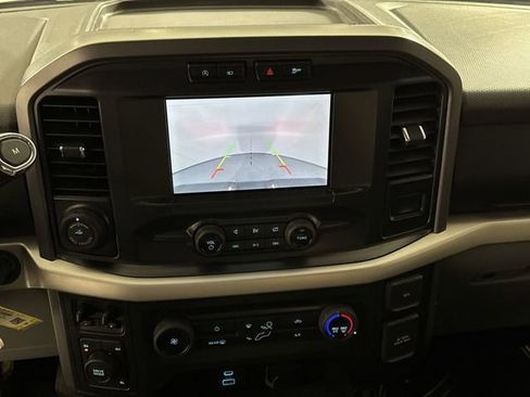 Used 2022 Ford F150 XLT w/ Trailer Tow Package image 9