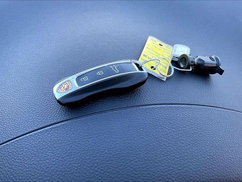 Used 2021 Porsche Cayenne image 15