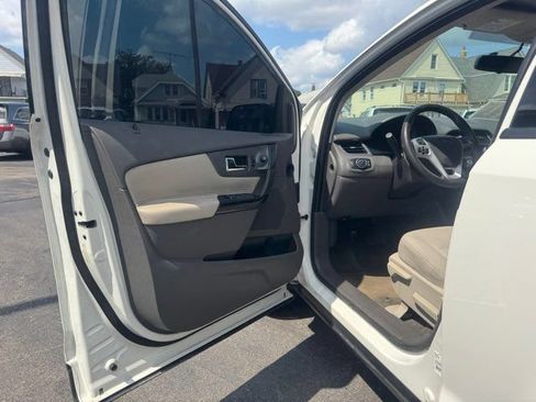 Used 2013 Ford Edge SE FWD image 11