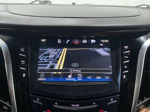 Used 2016 Cadillac Escalade Premium image 10