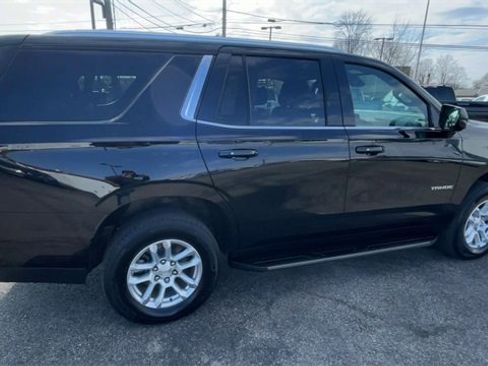 Used 2025 Chevrolet Tahoe LT image 2