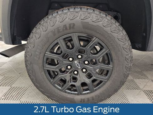 Used 2023 Chevrolet Colorado Trail Boss w/ Technology Package image 19