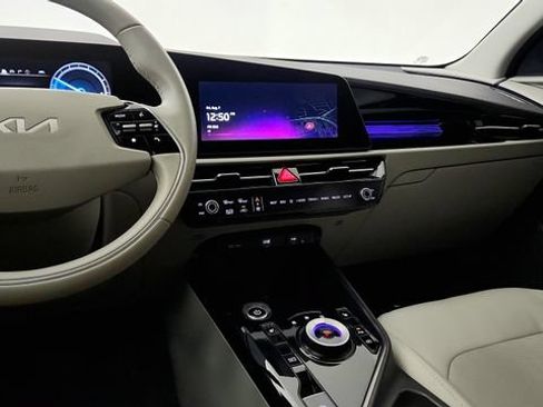 Used 2023 Kia Niro Wind FWD image 62