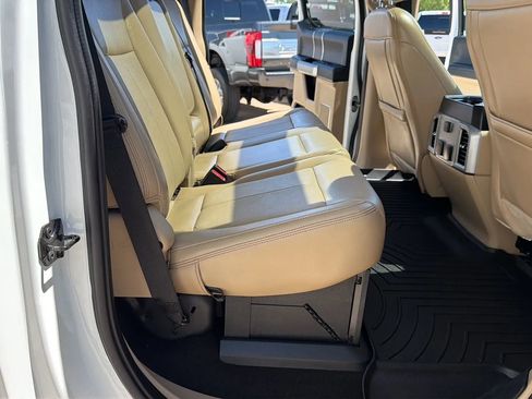 Used 2021 Ford F350 Lariat w/ Lariat Ultimate Package AWD/4WD image 14