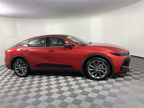 Used 2024 Toyota Crown Limited w/ Advanced Technology Package image 10