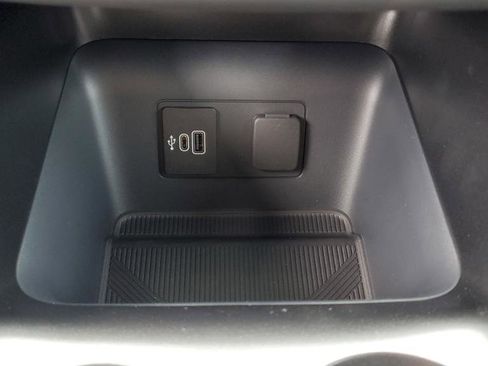 New 2026 Ford Explorer Active image 31