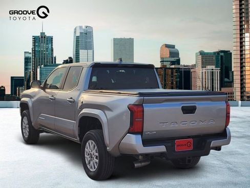 Used 2025 Toyota Tacoma SR5 image 3