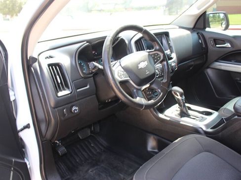 Used 2022 Chevrolet Colorado LT w/ Fleet Safety Package RWD image 22