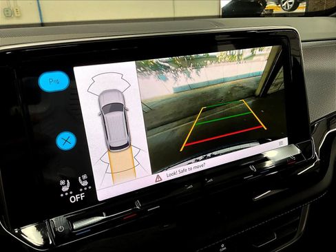 New 2026 Volkswagen Atlas Cross Sport SEL image 20