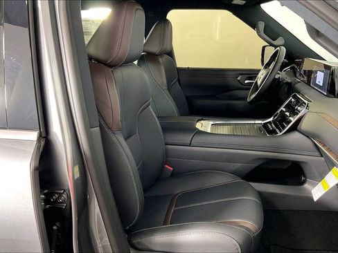 New 2026 Nissan Armada SL w/ Captain's Chari Seat Package RWD image 44